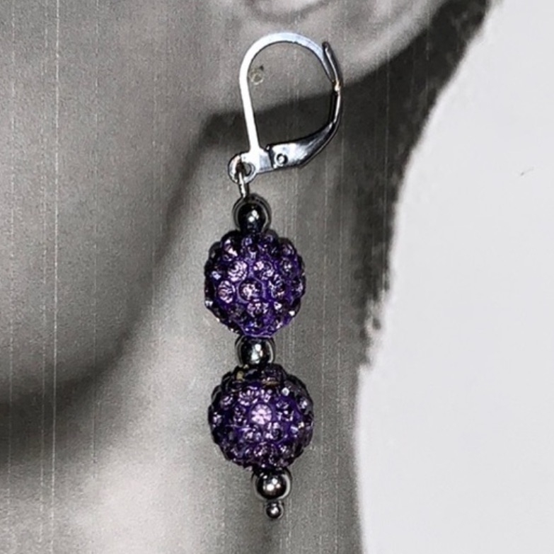 304 Grade Surgical Stainless Steel Lever Back W Drop Dangling Purple Rhinestone